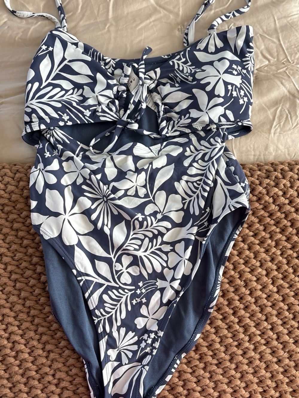 Women’s Roxy swimsuit